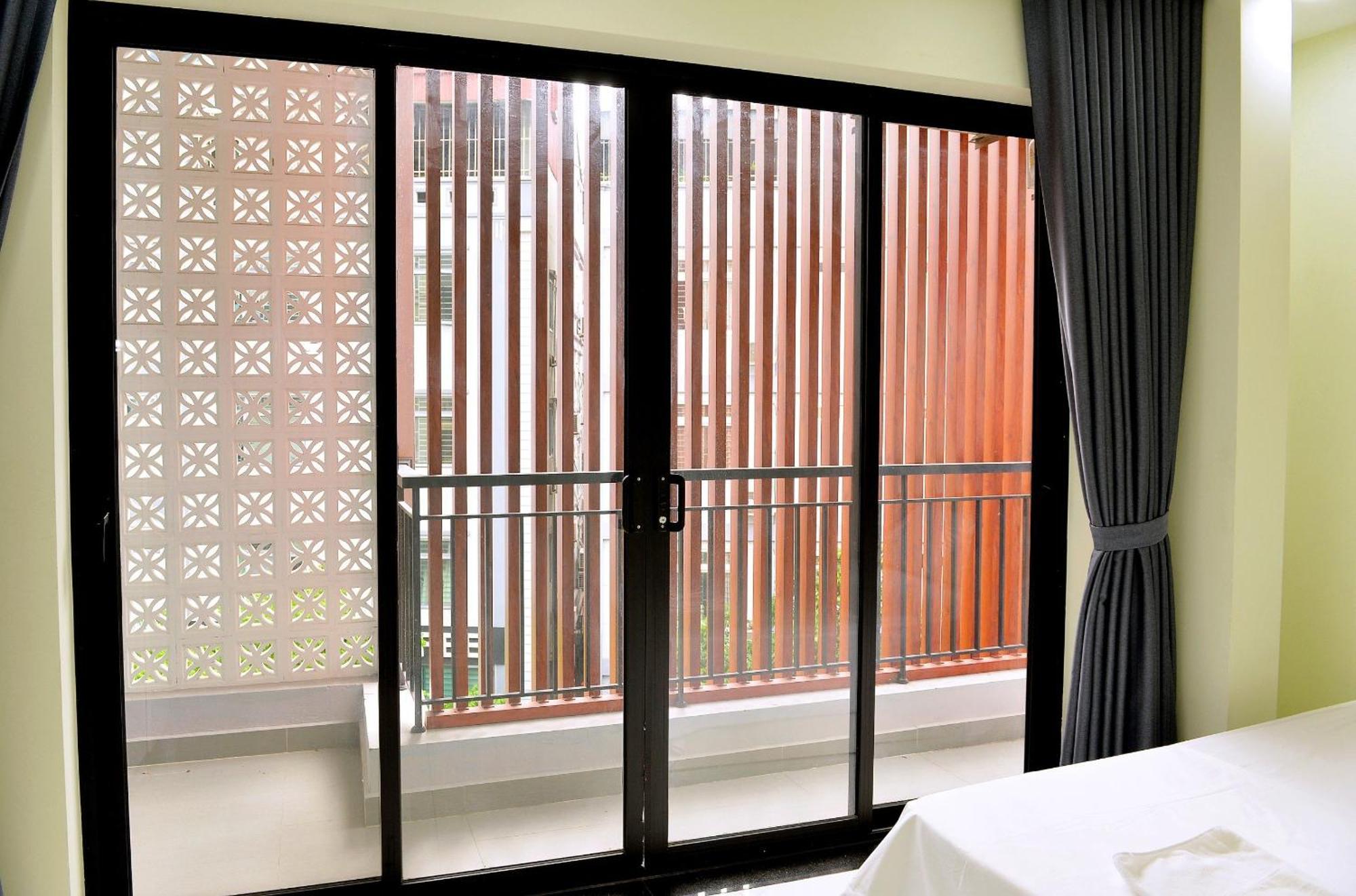 Era Apartment Xuan Thuy Hanoi Exterior photo