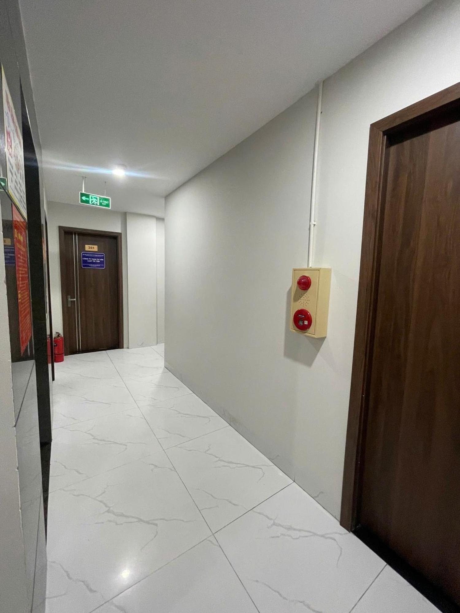Era Apartment Xuan Thuy Hanoi Exterior photo