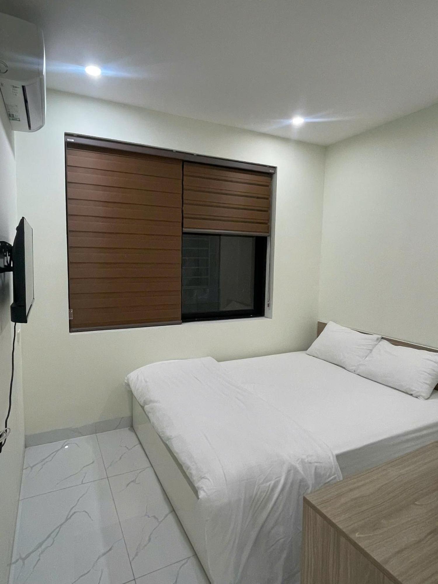 Era Apartment Xuan Thuy Hanoi Exterior photo